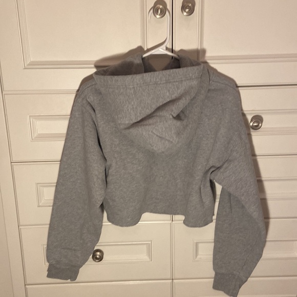 Cropped TNA Hoodie - Picture 2 of 2